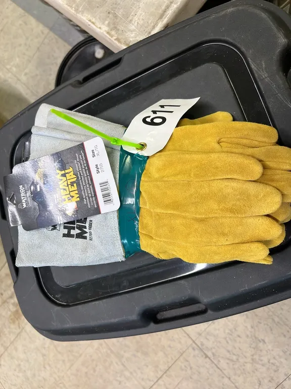 6 - NEW/UNUSED XL LEATHER WELDING GLOVES