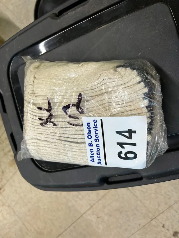 12 - NEW/UNUSED XL COTTON GLOVES