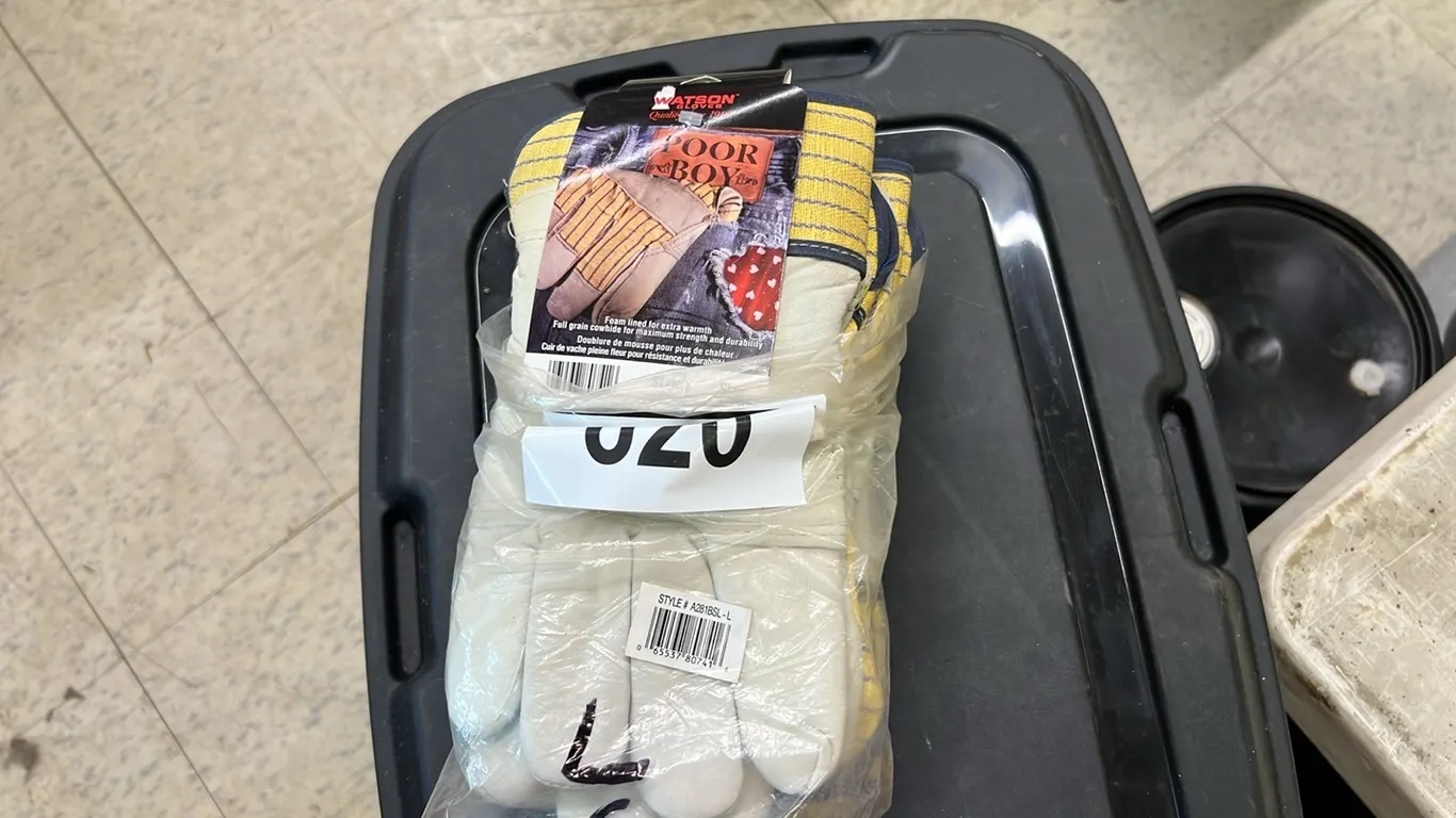 6 - NEW/UNUSED LARGE CANVAS BACK LEATHER GLOVES