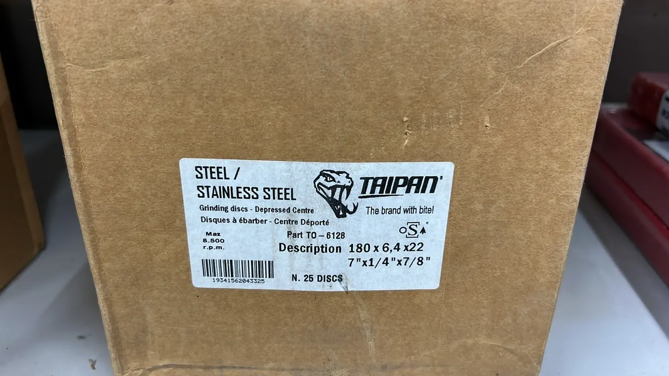 NEW/UNUSED BOX OF 7"X1/4"X7/8 HOLE GRIND DISCS