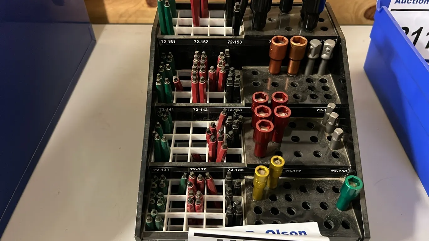 NEW/UNUSED DISPLAY RACK