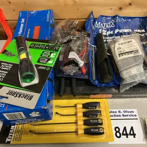 NEW/UNUSED 3/4" RATCHET, 5 PC BALL PEIN HAMMER SET, 20 PC SCREWDRIVER SET, PUNCH & CHISEL SET, WIRE STRIPPERS, SEAL & O-RING REMOVER SET, FENCING PLIE