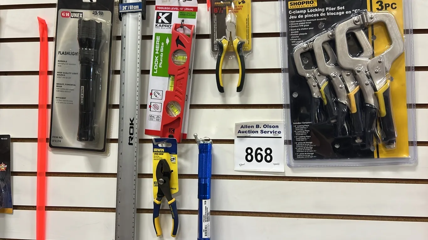 NEW/UNUSED 3 PC C-CLAMP LOCKING PLIER SET, LEVEL, PLIERS, 24" ALUMINUM RULER & 2 - FLASHLIGHTS