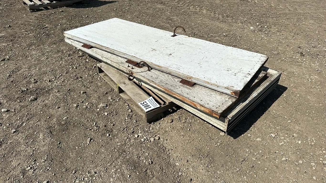 3 - ASST DOORS W/ FRAME