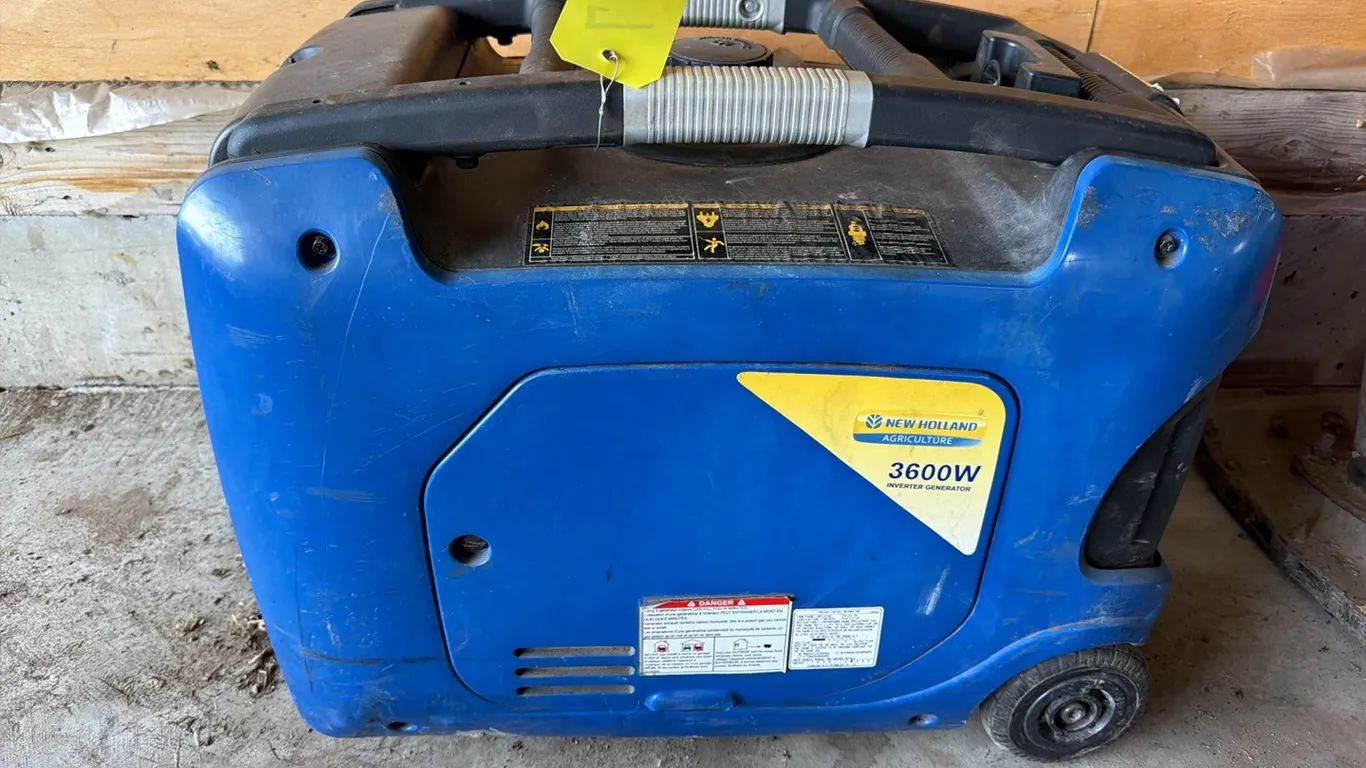 New Holland 3600W Inverter Generator, Gas