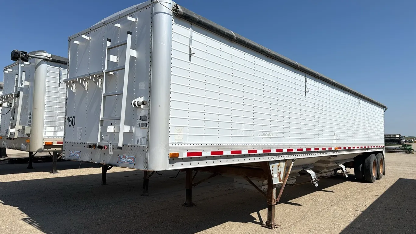 ID 4612 1993 Wilson Tandem Axle Grain Trailer