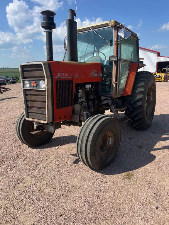 Massey 2705 2WD Tractor