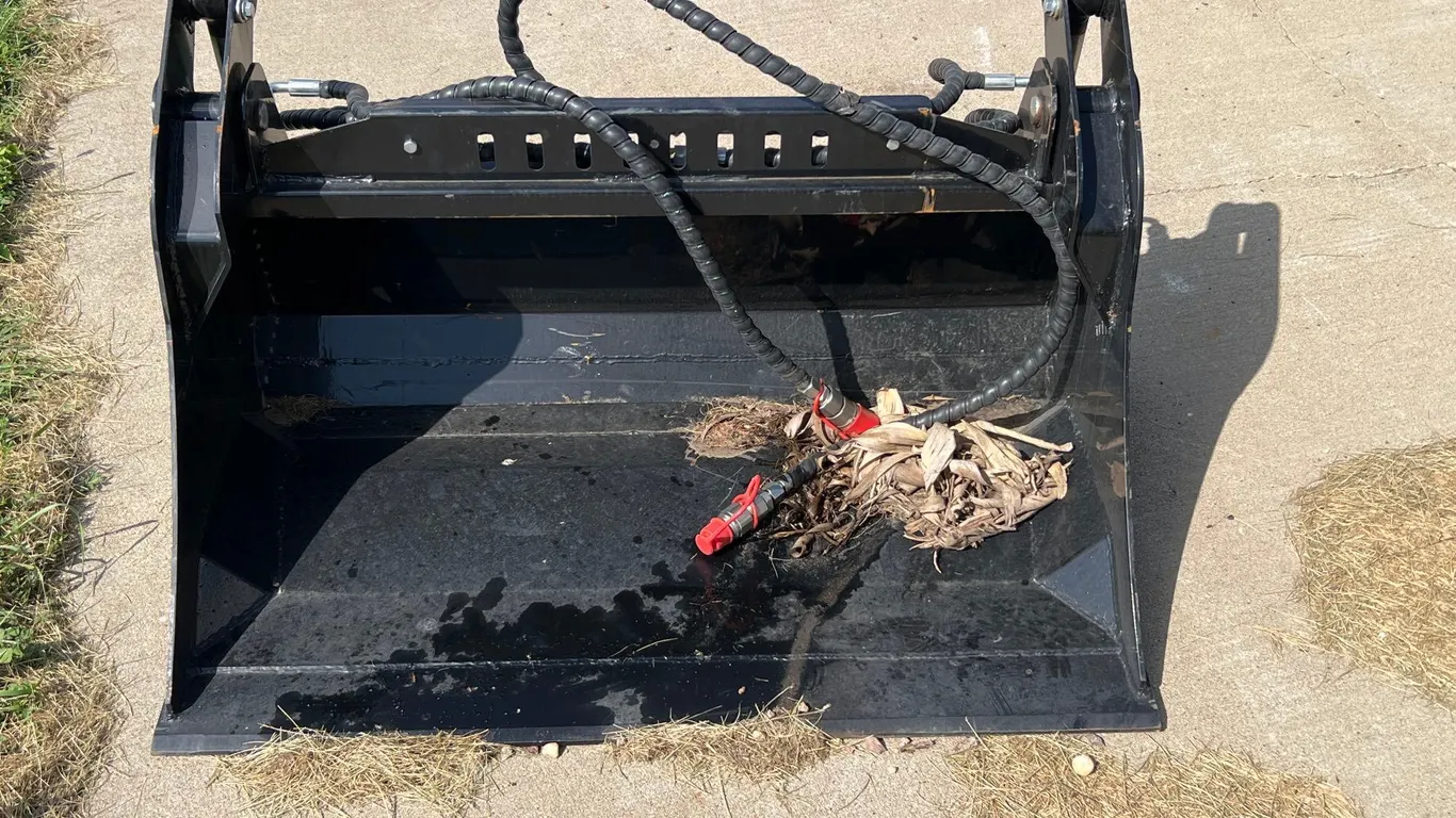 mini skid 4in 1 bucket