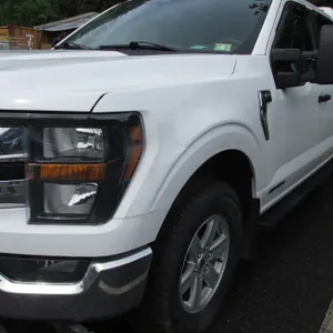 2023 Ford F-150 Pickup Truck with Cap