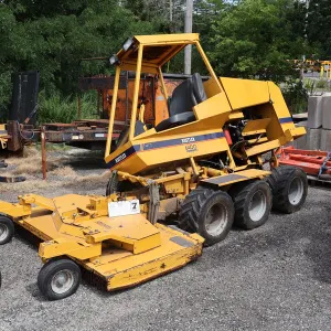 Hustler 6400 Slope Mower