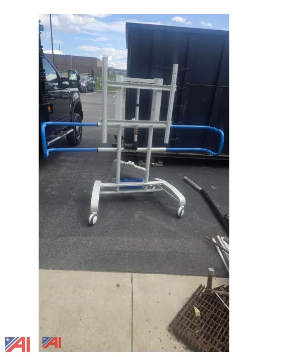 (8) Portable Mount for Flat Screen Monitors