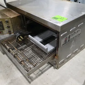 Middleby Marshall PS520E electric countertop conveyor oven. Features stainless steel construction, digital temperature controls, and wire conveyor bel