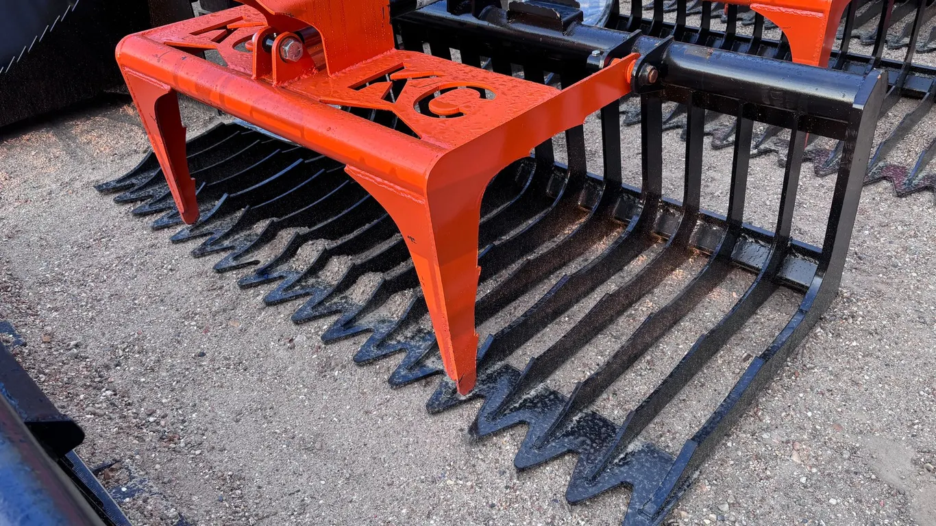 76 in. Single Cylinder Skeleton Grapple Bucket v3