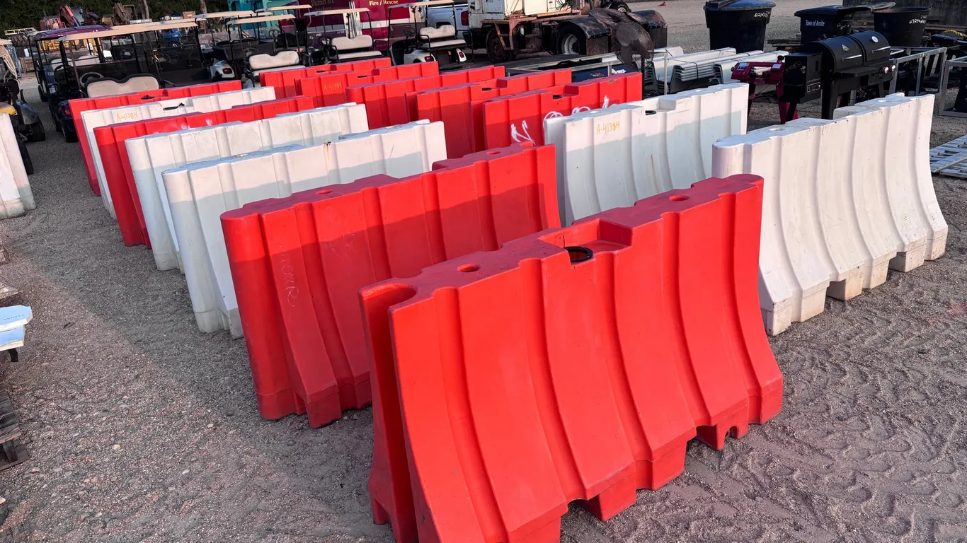 (15) WATER FILL BARRIERS