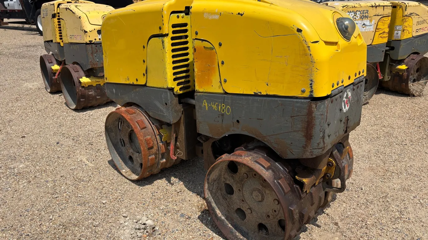WACKER NEUSON RTSC2 TRENCH ROLLER