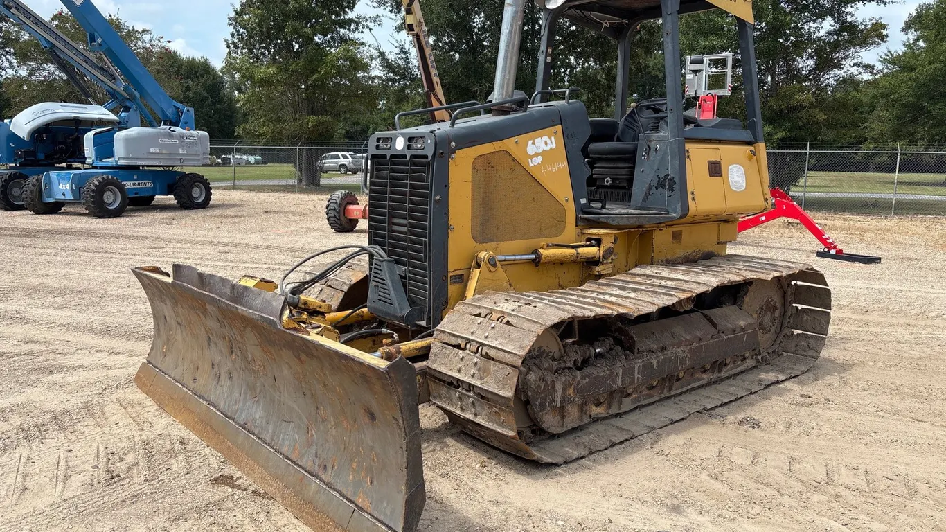 JOHN DEERE 650J DOZER