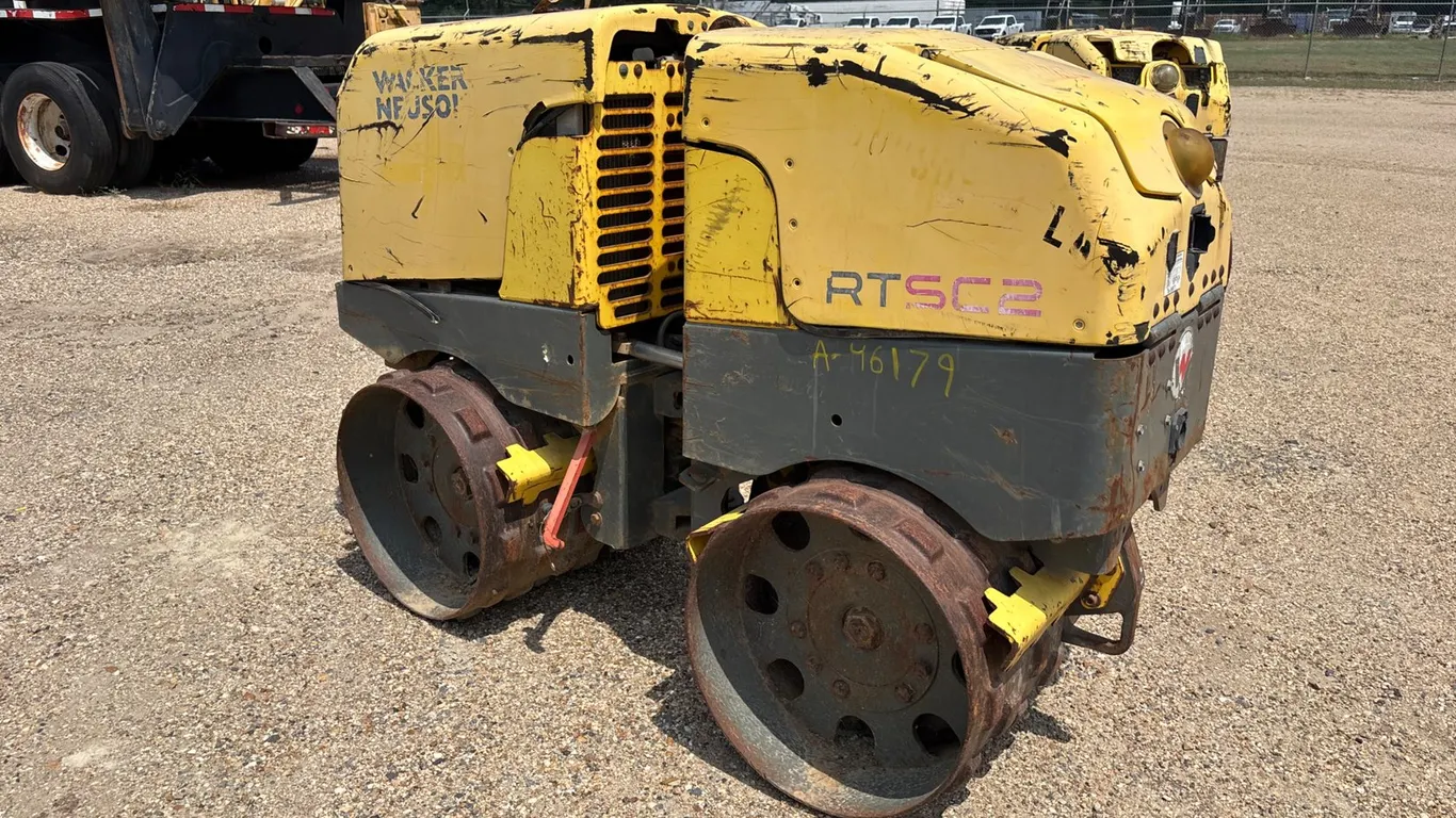 WACKER NEUSON RTSC2 TRENCH ROLLER