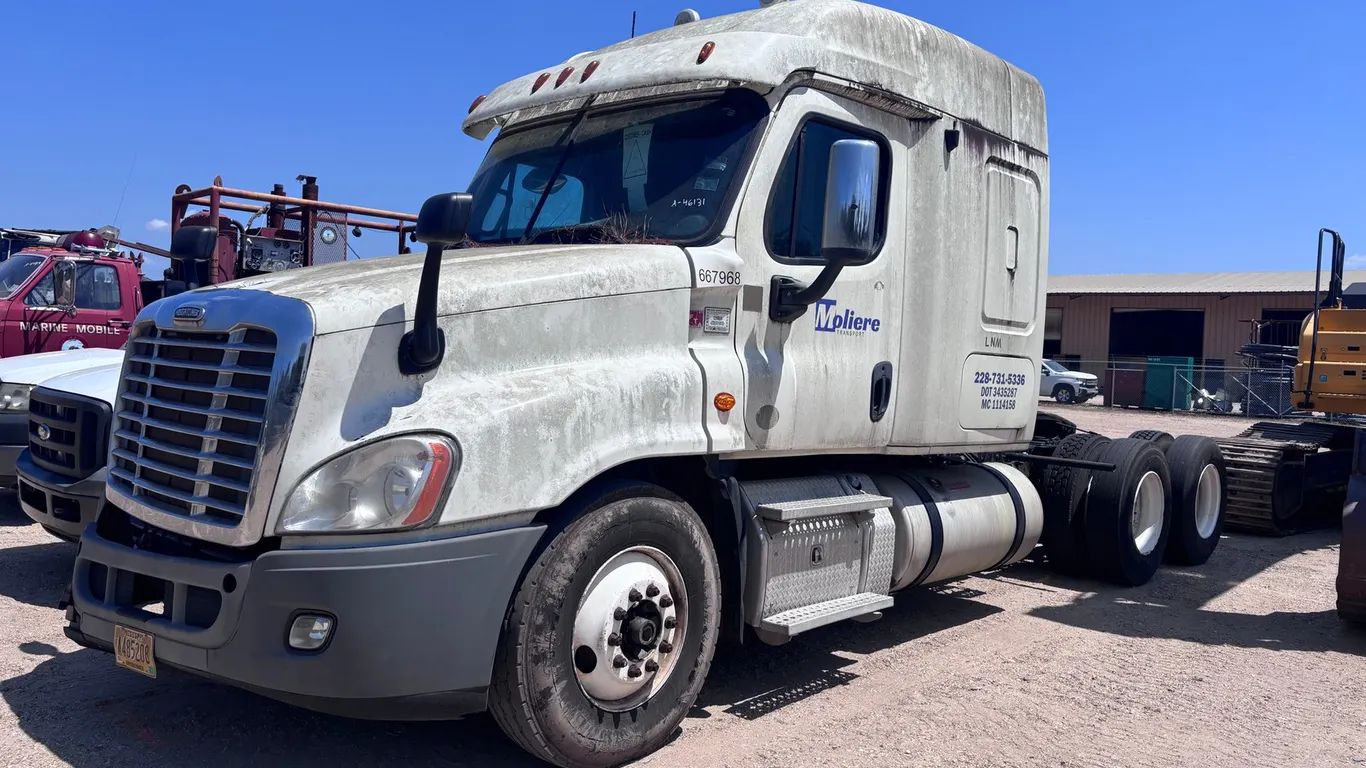 2013 FREIGHTLINER CASCADIA | FOR PARTS/REPAIRS