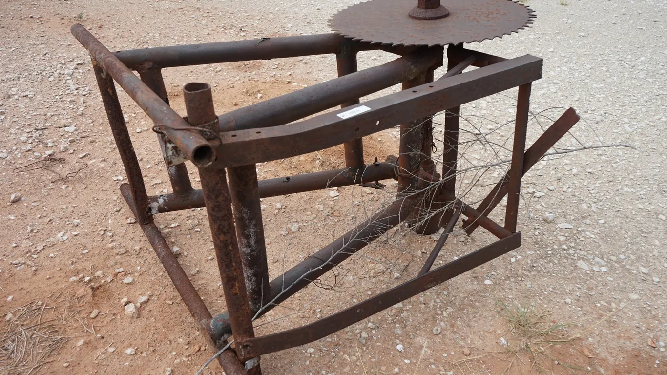 22" Sawmill Blade with Mouting Frame