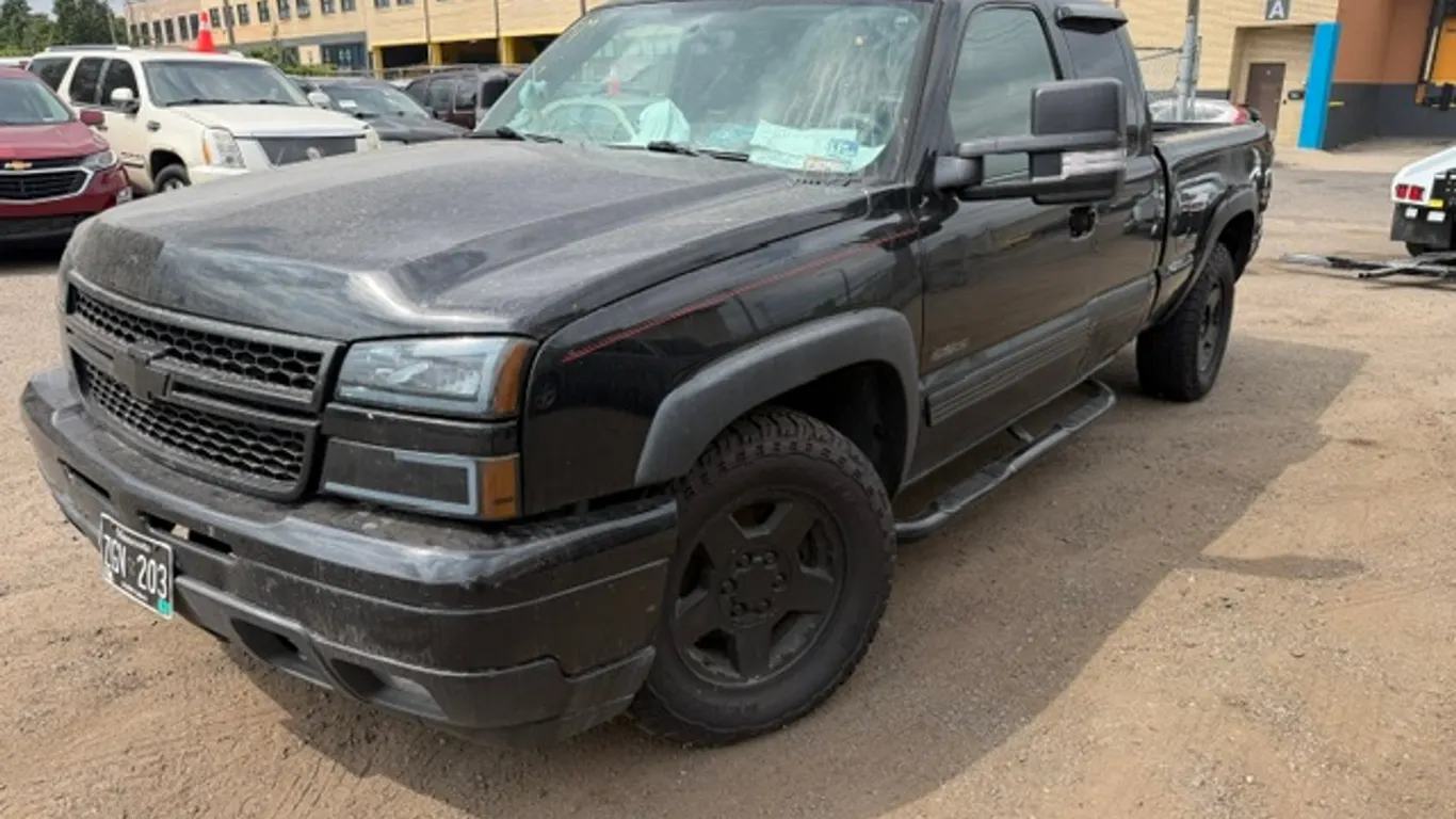 2006 Chevrolet Silverado - Black