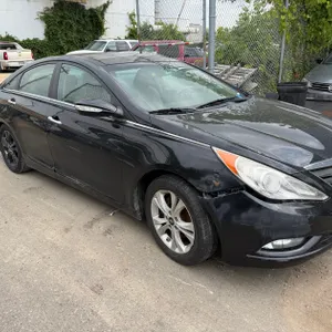 2013 Hyundai Sonata Passenger Car