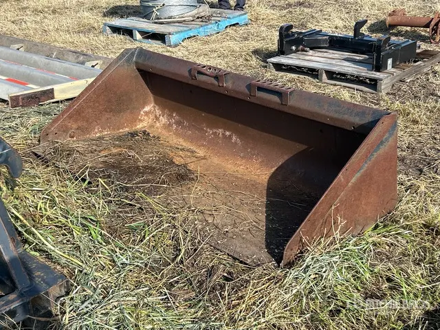 66 in General Purpose Skid Steer Bucket