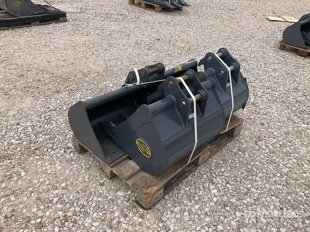 Quantity of Strickland Excavator Bucket - Fits Kubota U27