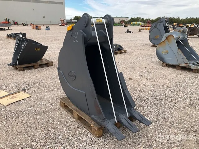 Strickland 24 in Trench Excavator Bucket - Fits Komatsu PC290