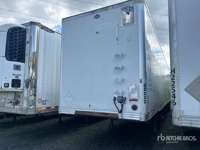 2016 Utility 53 ft T/A Van Trailer