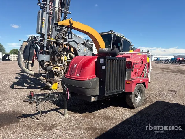 2012 Vermeer 1500 Tow-Behind Wood Chipper
