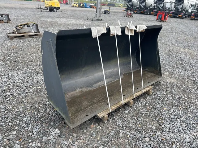 2100 mm General Purpose To Fit Volvo L30GS. Wheel Loader Bucket