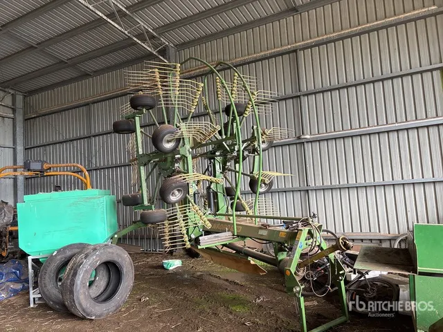 2020 Krone Swadro TC 760 7.6 m 2-Point 2 Rotor Hay Rake