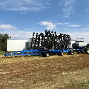2014 New Holland P2070 70 ft Air Drill