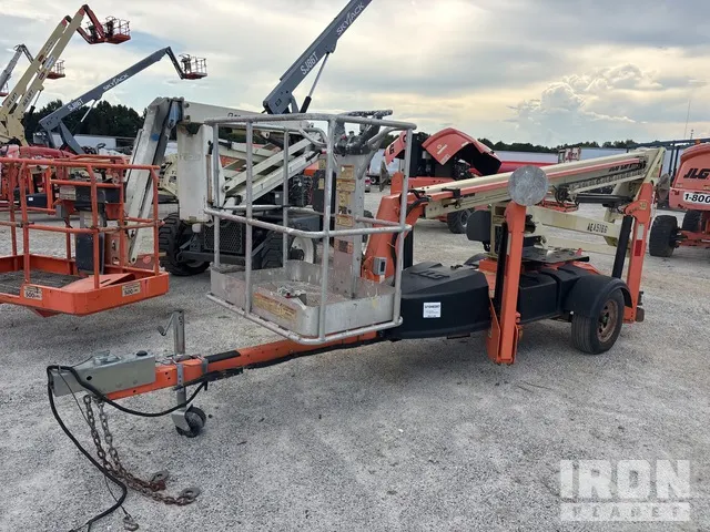 2019 JLG T-350 Towable Lift