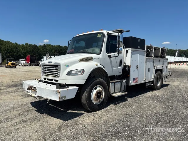 2012 Freightliner M2 106 4x2 Service Truck
