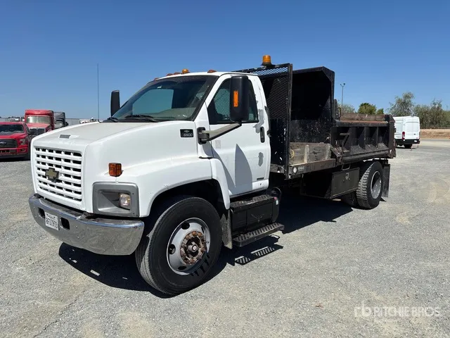 2006 Chevrolet C6500 4x2 S/A Dump Truck