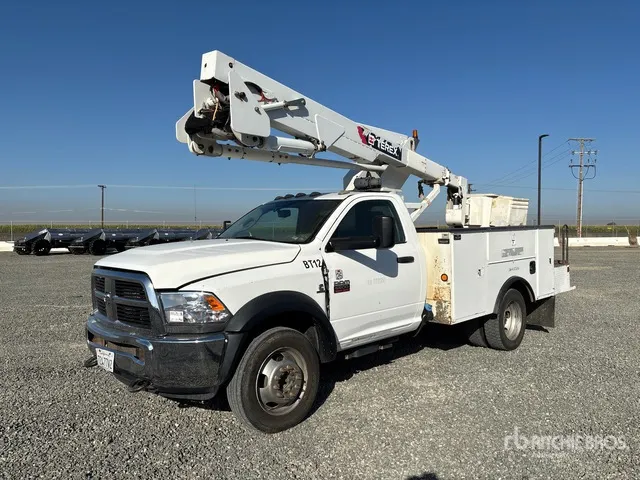 Altec Hi Ranger LT-40 40 ft on 2012 Dodge Ram 5500 4x2 Bucket Truck