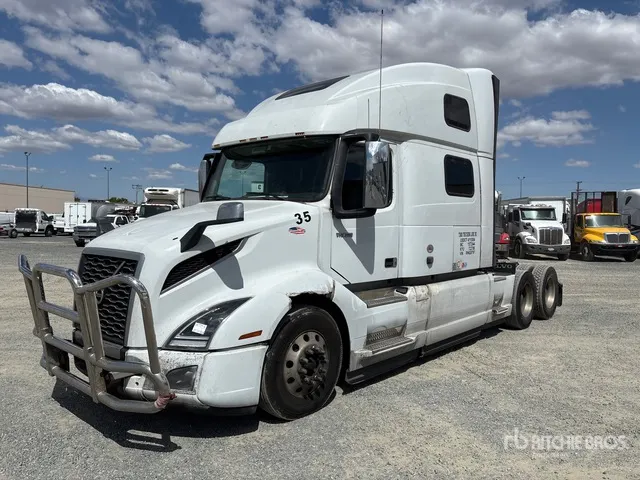 2024 Volvo VNL860 6x4 T/A Sleeper Truck Tractor