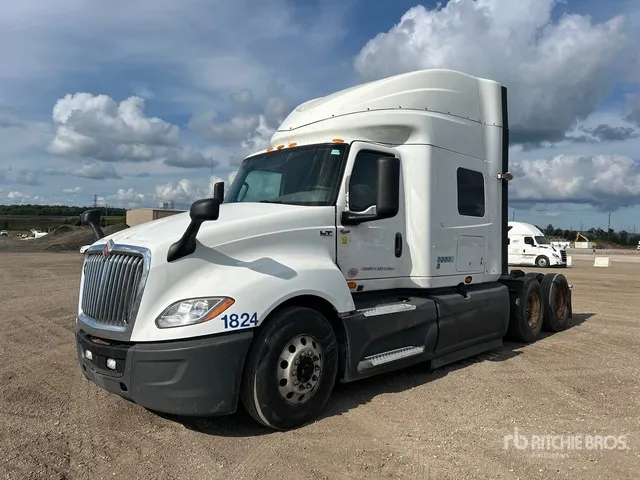2018 International LT625 6x4 T/A Sleeper Truck Tractor