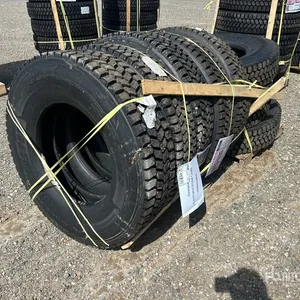 Quantity of (8) Snow Traction Retread 11R22.5 Tires (Unused)