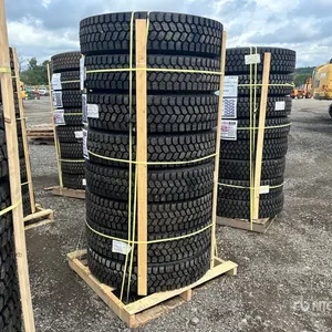 Quantity of (8) Snow Traction Retread 11R22.5 Tires (Unused)