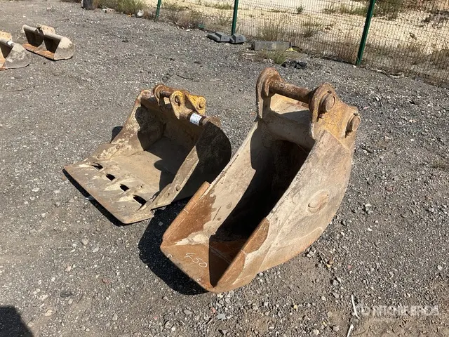 Digging 450 & 900mm Excavator Bucket