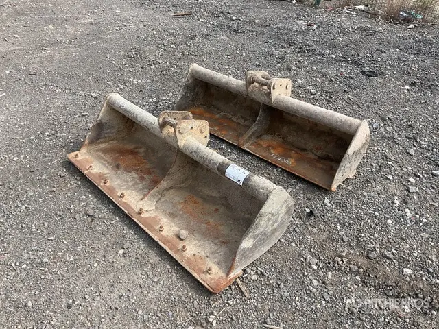 Quantity of (2) 1200 mm Cleanup Excavator Bucket