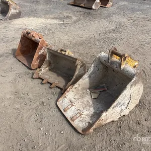 Quantity of (3) 600 mm Digging Excavator Bucket