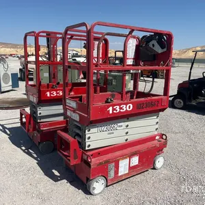 2017 MEC 1330SE Electric Scissor Lift