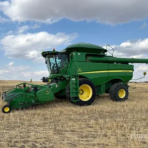 John Deere S670 Combine Harvester