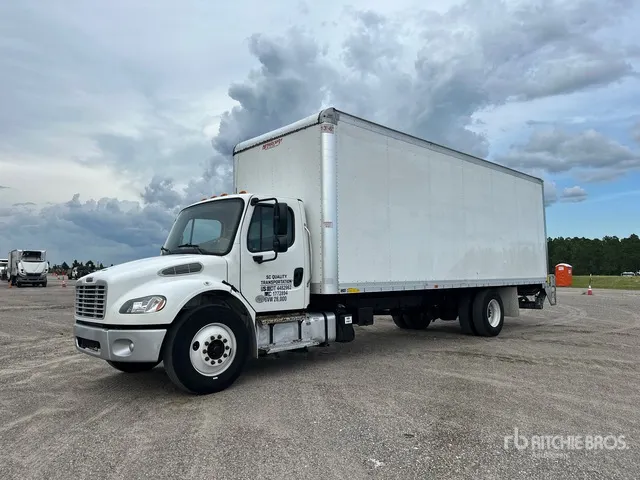 2022 Freightliner M2 106 4x2 Van Truck