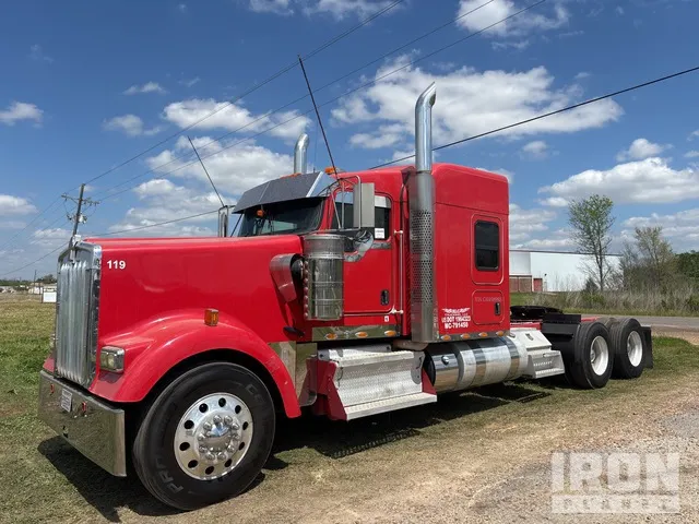 2016 Kenworth W900 6x4 T/A Sleeper Truck Tractor