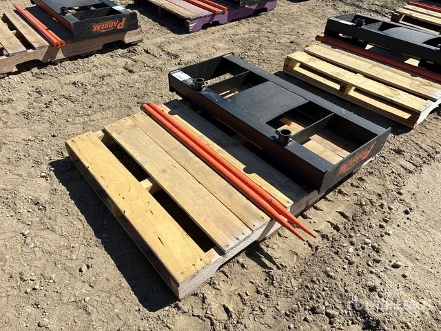 45 in Skid Steer Bale Spear (Unused)