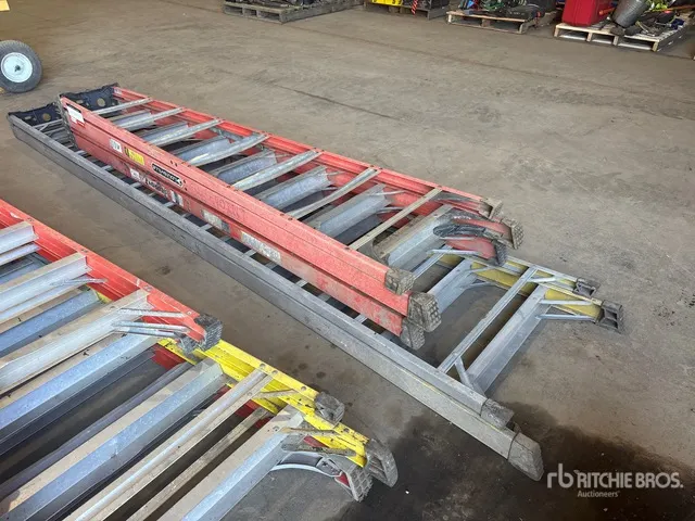 Quantity of (3) Ladder